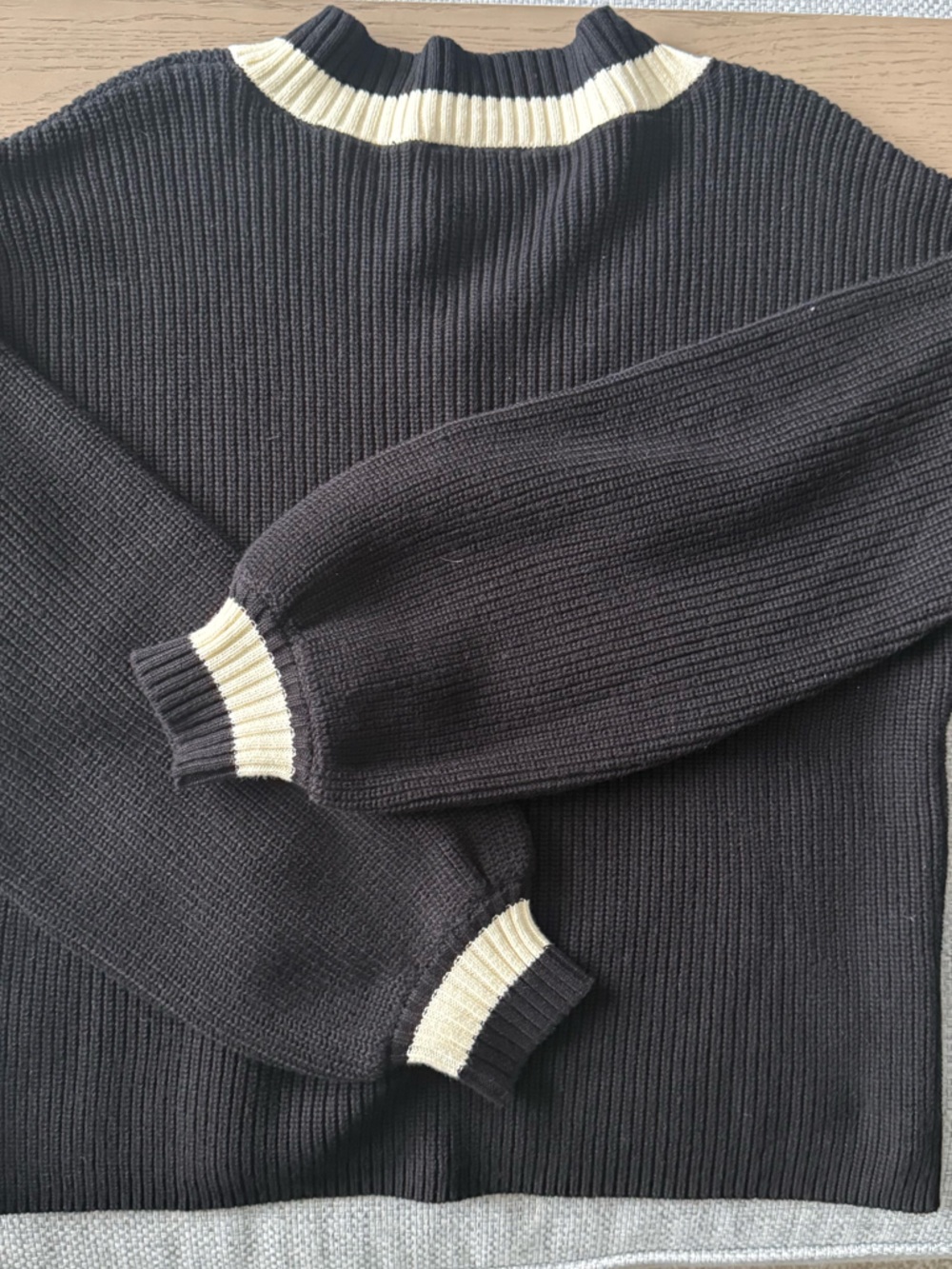 Tuckernuck Black V-Neck Sweater with Cream Trim - Picture 4 of 6